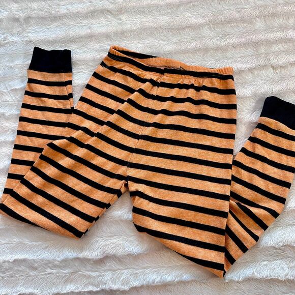 Trick or Treat Pj Set Size 6 - Picture 6 of 7